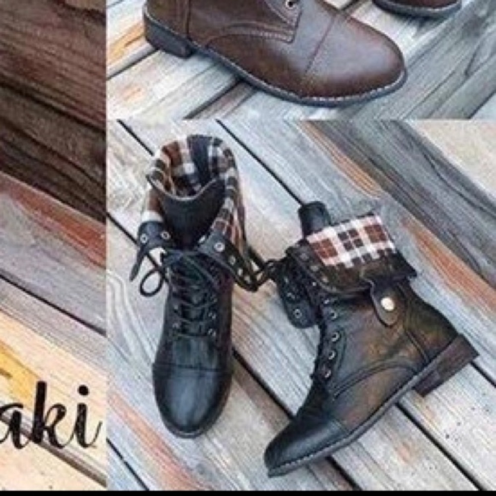 🎉HP🎉 Last One- Combat Boot Plaid size 8 black - Picture 4 of 4